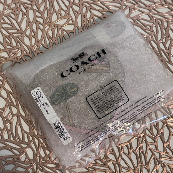 NWT Coach X Observed By Us Heart Coin Case In Signature Canvas - Picture 3 of 15